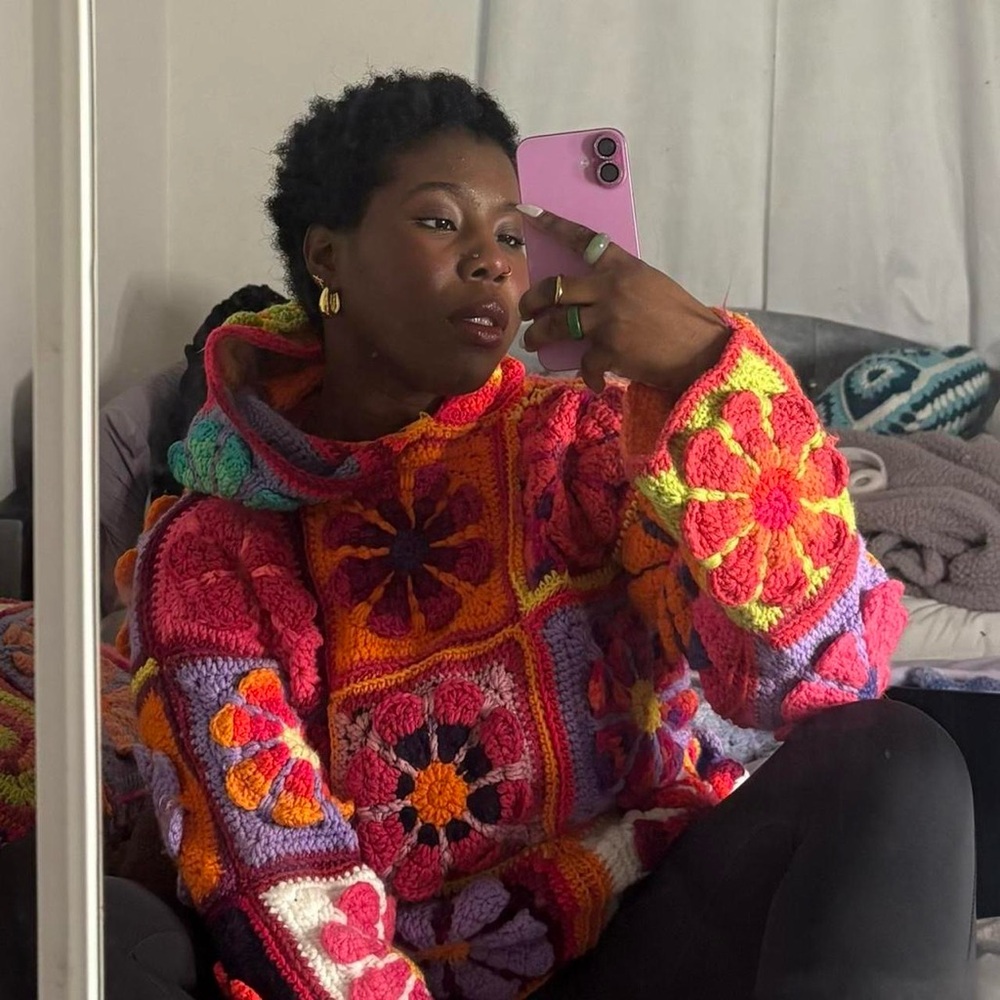 1/1 Unisex Daisy Flower Crochet Hoodie